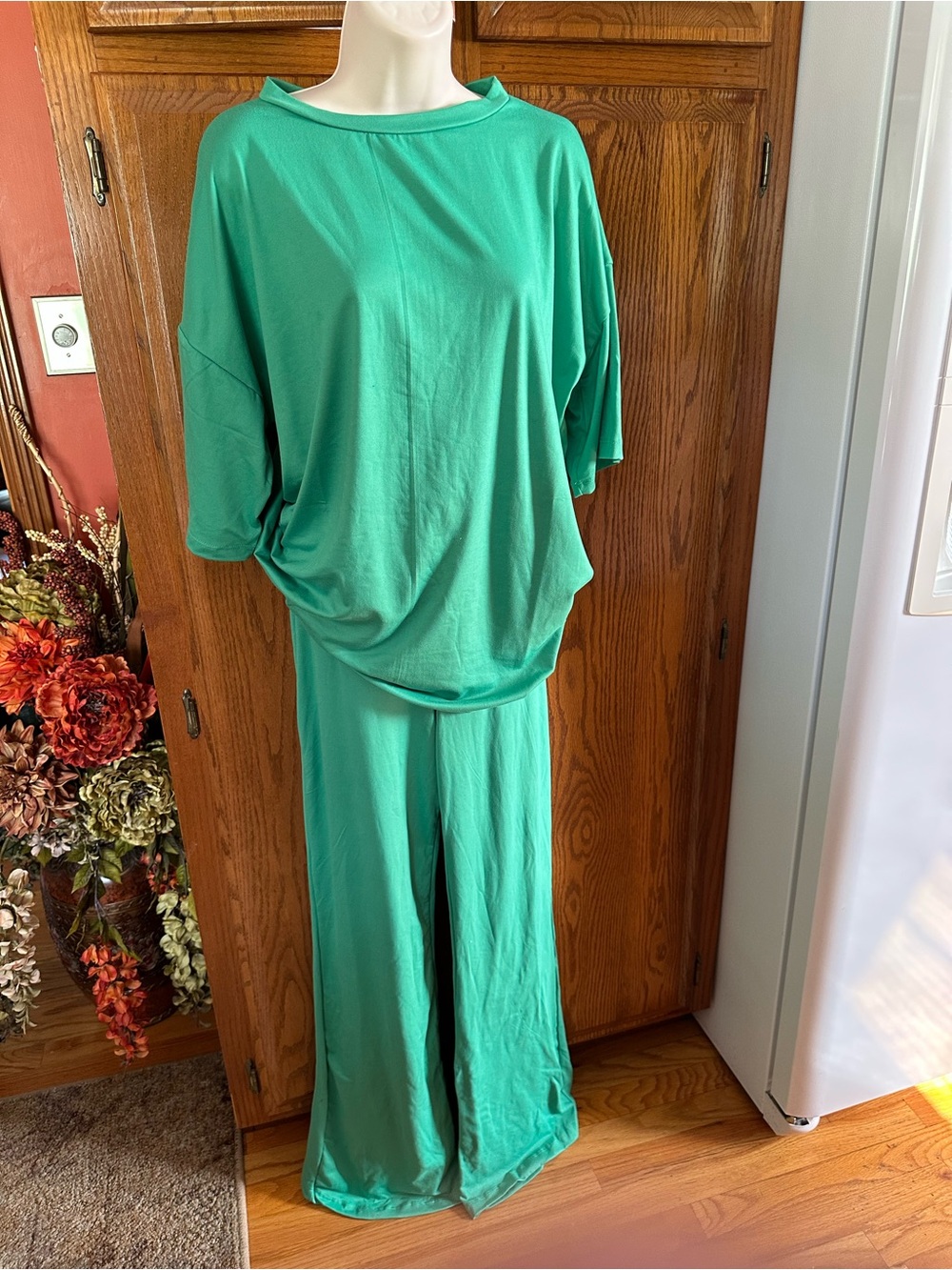 WinWin Emerald Green Two-Piece Pantsuit